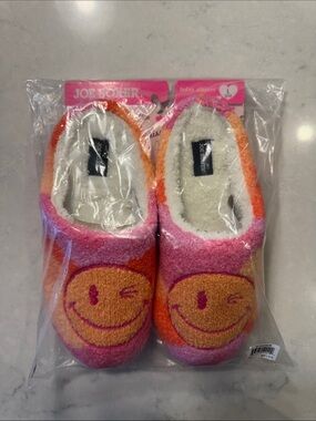Joe Boxer Pink & Orange Winking Smiley Plush Slippers